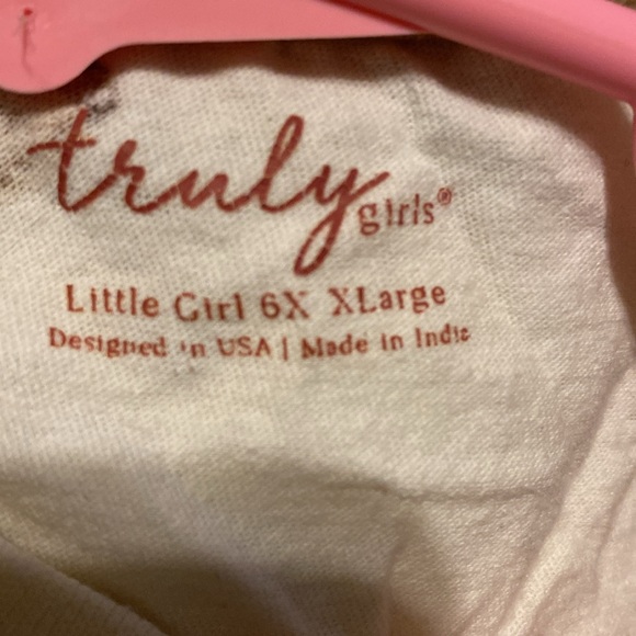 Nice girls top - Picture 3 of 3